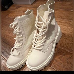 Women's Cream Lace-Up Boots NEW